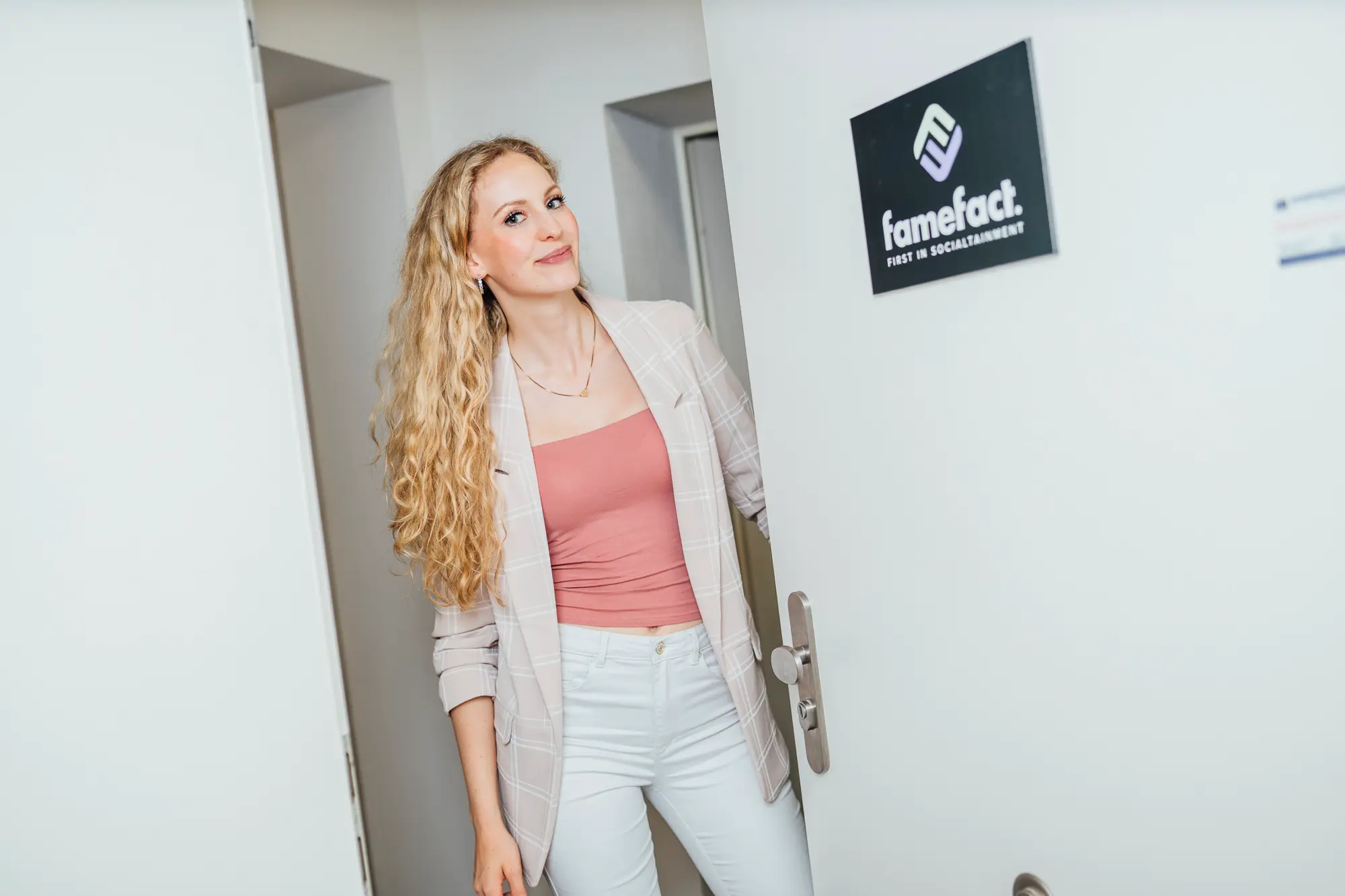 Team analysiert Immobilien-Marketing und Community-Signale